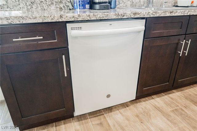 90 White Burch Lane, Pahrump, NV 89048