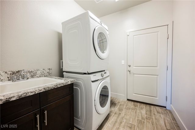 90 White Burch Lane, Pahrump, NV 89048