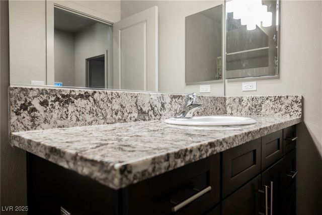 90 White Burch Lane, Pahrump, NV 89048