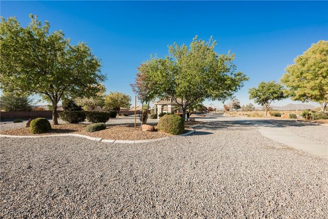 90 White Burch Lane, Pahrump, NV 89048