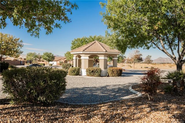 90 White Burch Lane, Pahrump, NV 89048