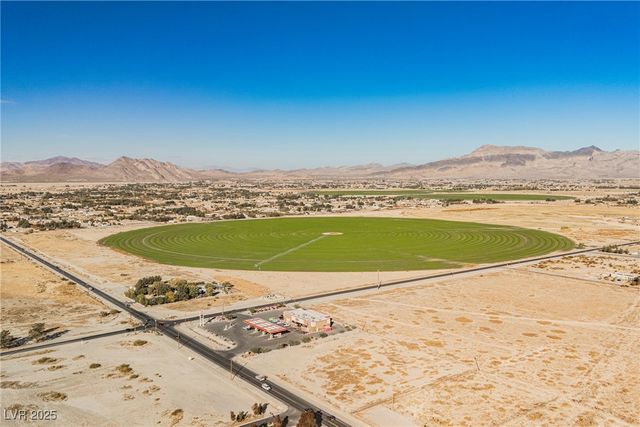 90 White Burch Lane, Pahrump, NV 89048