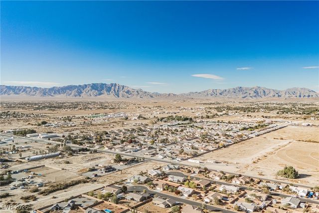 90 White Burch Lane, Pahrump, NV 89048