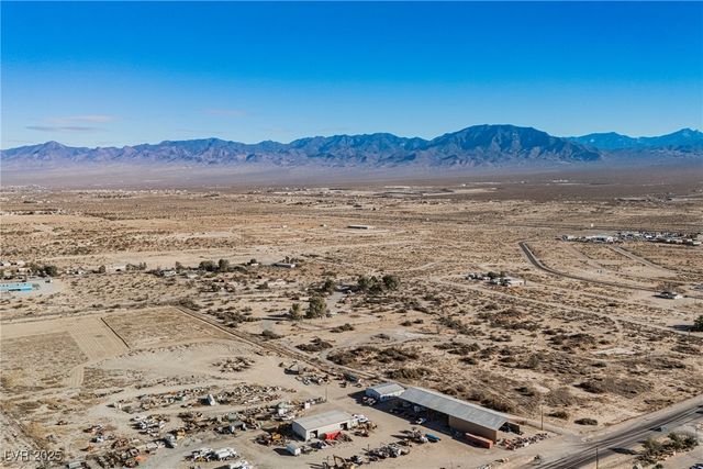 90 White Burch Lane, Pahrump, NV 89048