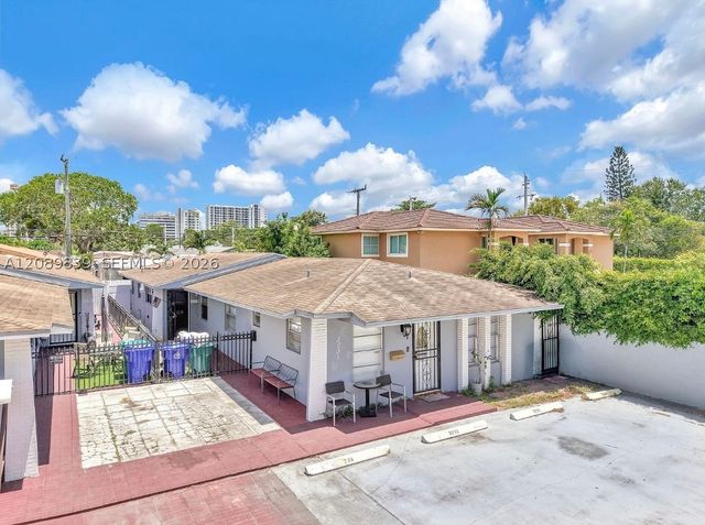3231 SW 25th St 1, Miami, FL 33133