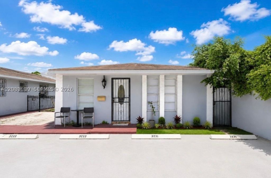 3231 SW 25th St 1, Miami, FL 33133