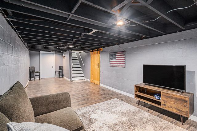 6812 N 14th Street, Kalamazoo, MI 49009