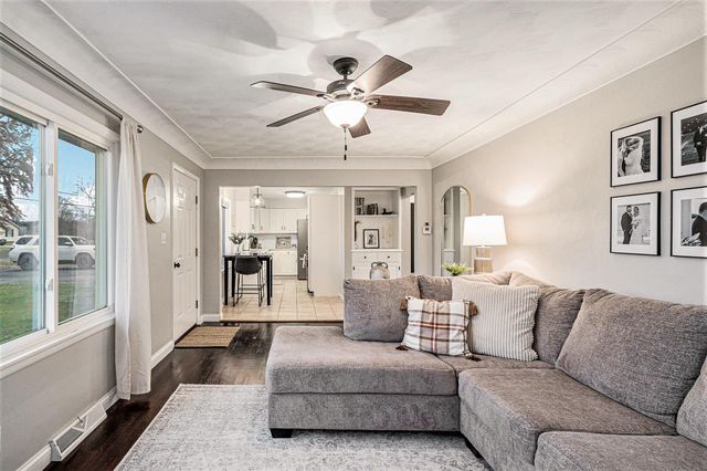 6812 N 14th Street, Kalamazoo, MI 49009