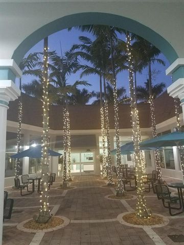865 Flanders S, Delray Beach, FL 33484
