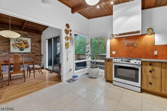 39 Skyline Dr, Morris Twp., NJ 07960