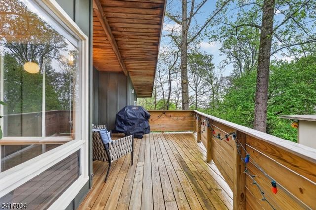 39 Skyline Dr, Morris Twp., NJ 07960