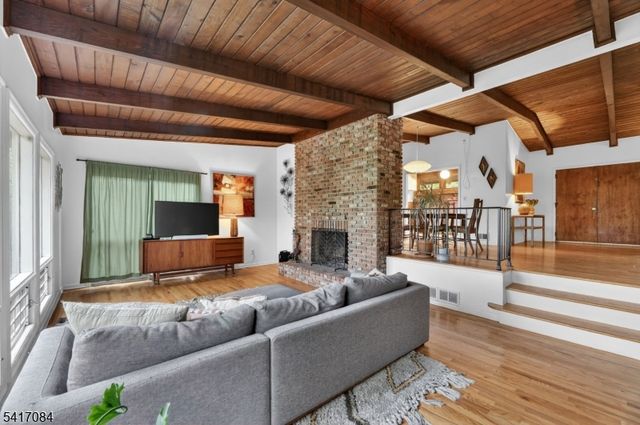 39 Skyline Dr, Morris Twp., NJ 07960