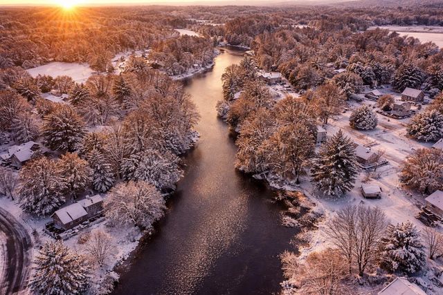 8 Cote Circle, Raymond, NH 03077