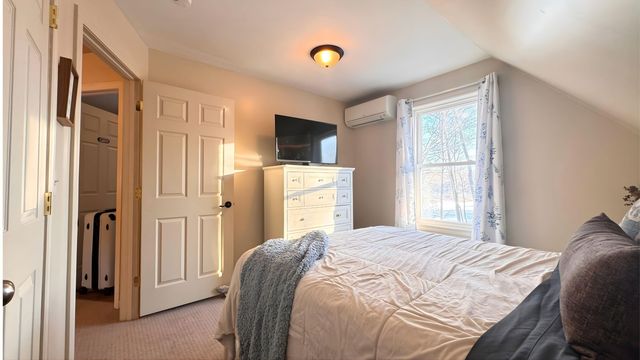 8 Cote Circle, Raymond, NH 03077