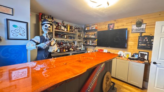 8 Cote Circle, Raymond, NH 03077