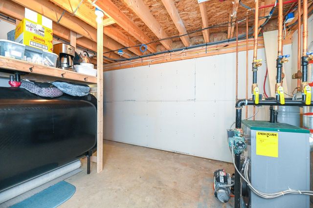 8 Cote Circle, Raymond, NH 03077