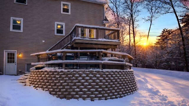 8 Cote Circle, Raymond, NH 03077