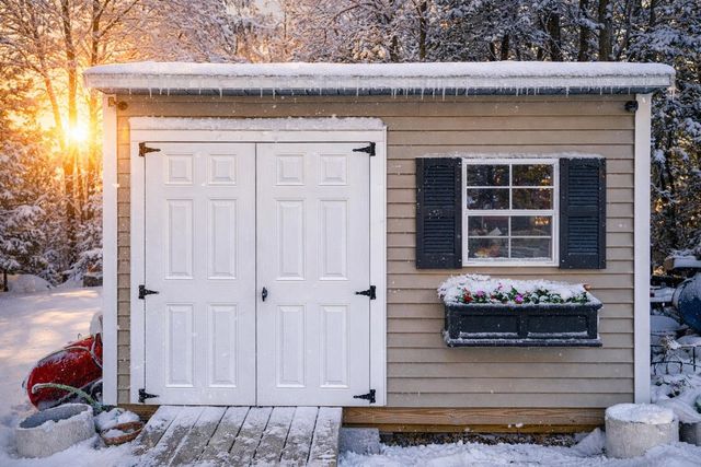 8 Cote Circle, Raymond, NH 03077