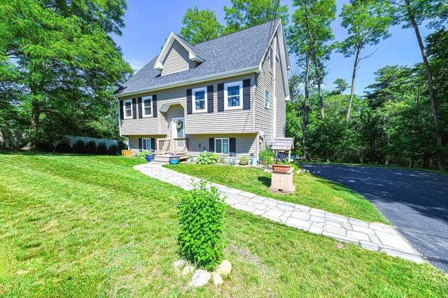 8 Cote Circle, Raymond, NH 03077