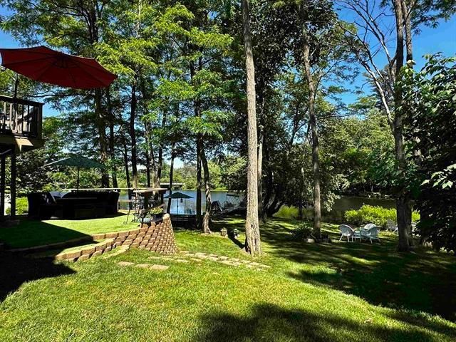 8 Cote Circle, Raymond, NH 03077