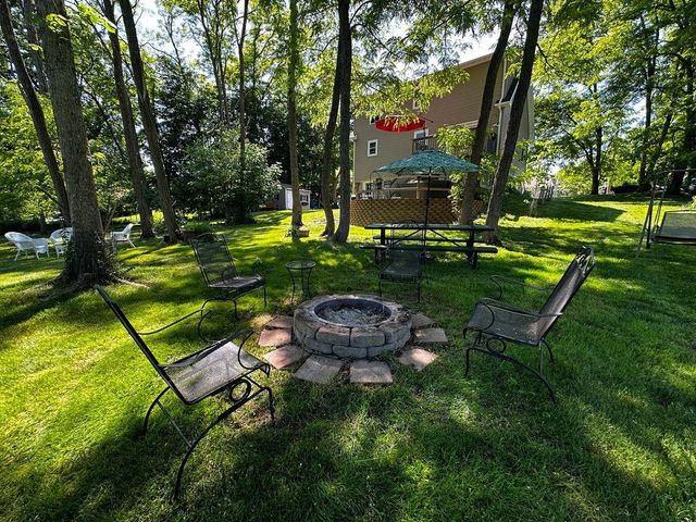 8 Cote Circle, Raymond, NH 03077