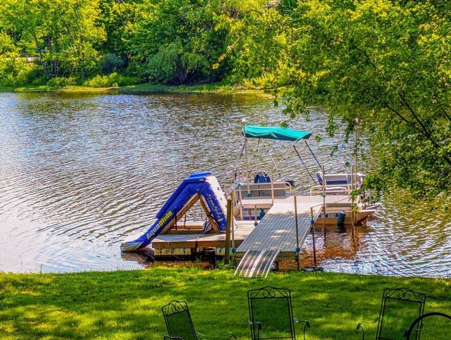 8 Cote Circle, Raymond, NH 03077