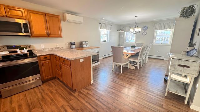 8 Cote Circle, Raymond, NH 03077