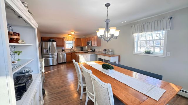 8 Cote Circle, Raymond, NH 03077