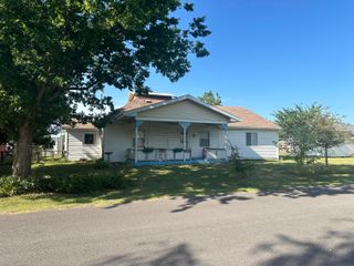 110 East Russell Street, Goodman, MO 64843