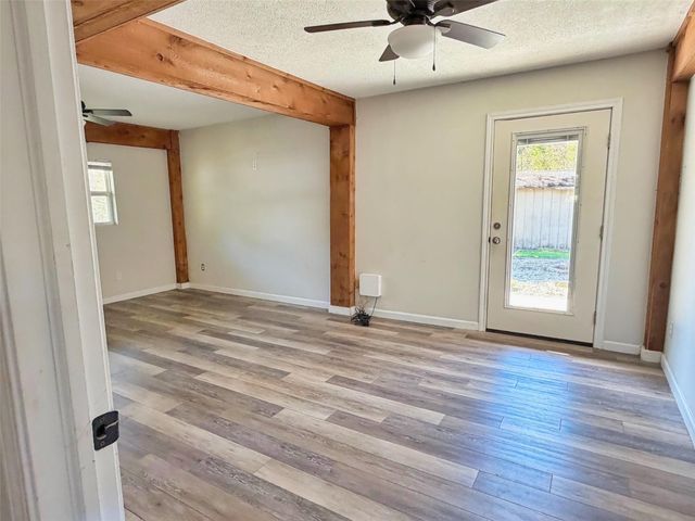 190 White Oak Circle, Point Blank, TX 77364