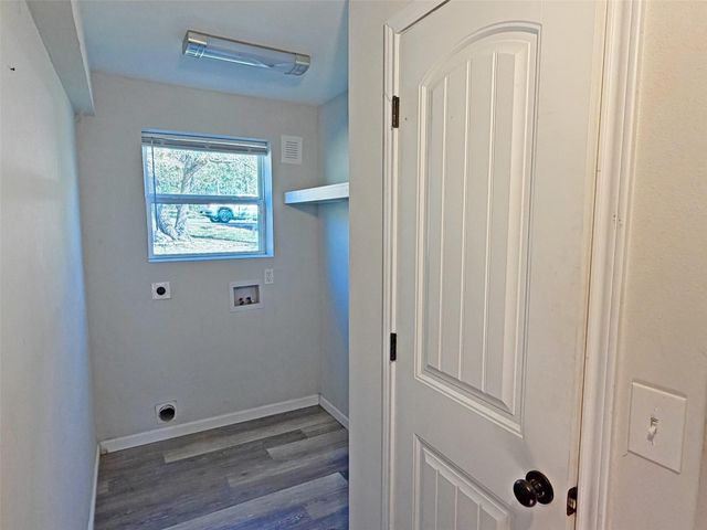 190 White Oak Circle, Point Blank, TX 77364