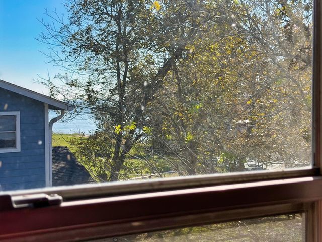 190 White Oak Circle, Point Blank, TX 77364