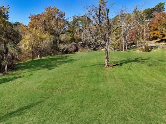 190 White Oak Circle, Point Blank, TX 77364