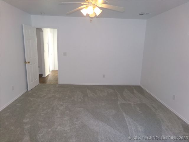 5307 Redbud Place, Sand Springs, OK 74063