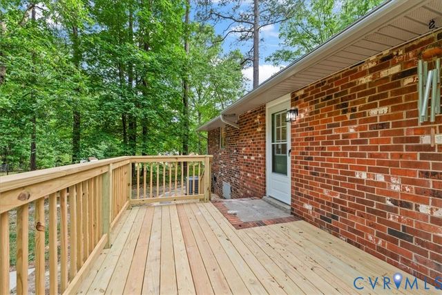 5309 Meadoway Rd, Chesterfield, VA 23234