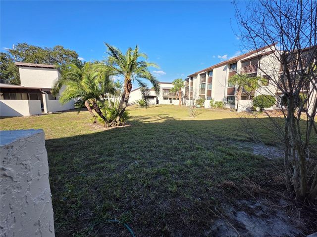 2207 BELLEAIR ROAD B6, Clearwater, FL 33764