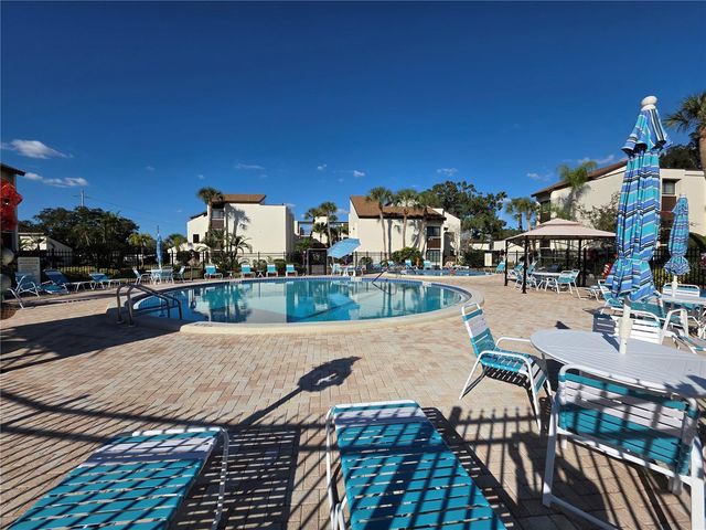 2207 BELLEAIR ROAD B6, Clearwater, FL 33764