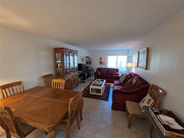 2207 BELLEAIR ROAD B6, Clearwater, FL 33764