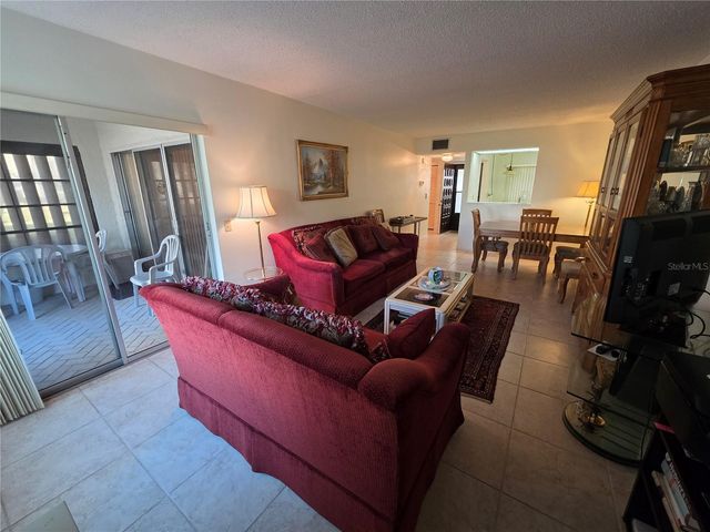 2207 BELLEAIR ROAD B6, Clearwater, FL 33764