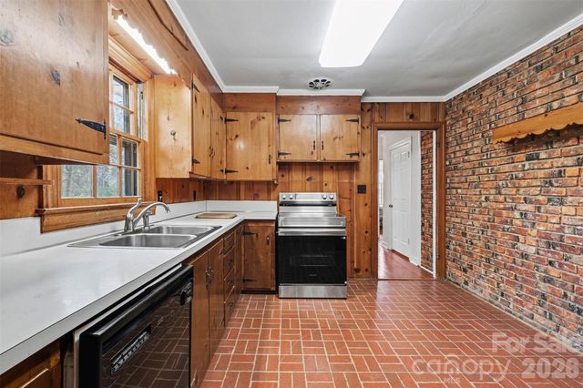 370 Summit Court SE, Concord, NC 28025