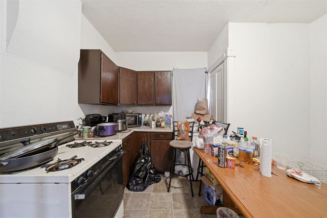 521 W Ganson Street, Jackson, MI 49201