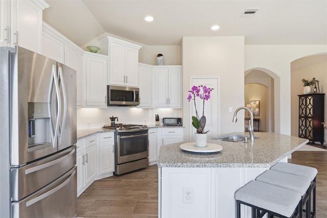 6025 Lake Teravista WAY, Georgetown, TX 78626