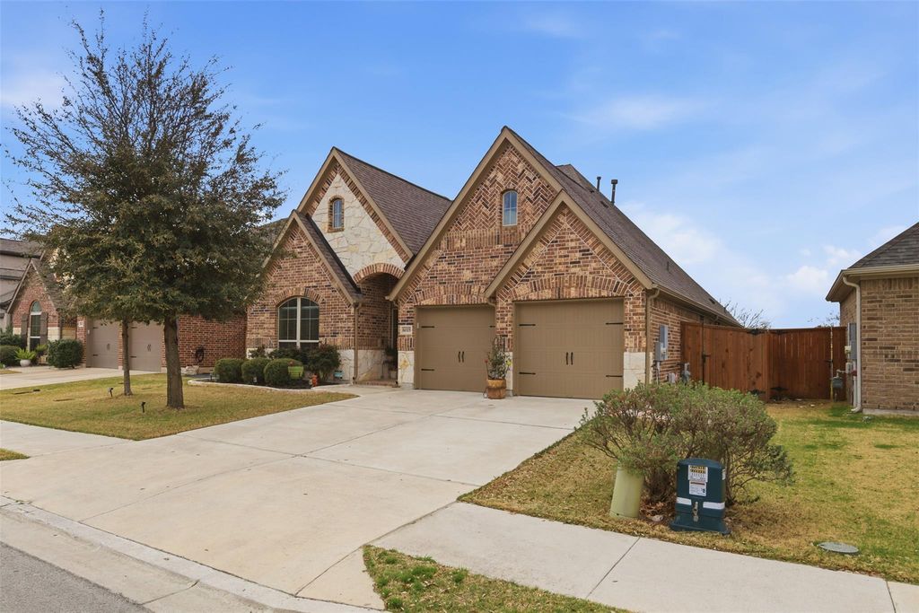 6025 Lake Teravista WAY, Georgetown, TX 78626