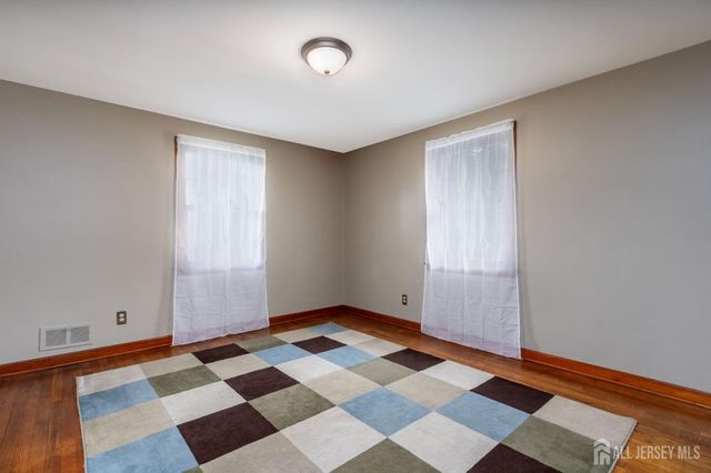 346 Walnut Street, Dunellen, NJ 08812