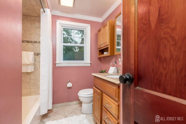 346 Walnut Street, Dunellen, NJ 08812
