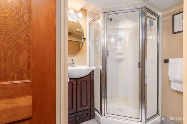 346 Walnut Street, Dunellen, NJ 08812