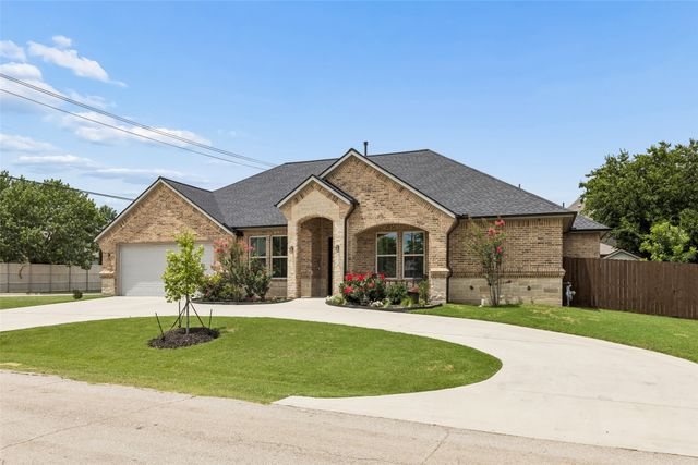 101 Sycamore Lane, Roanoke, TX 76262