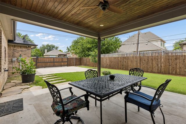 101 Sycamore Lane, Roanoke, TX 76262