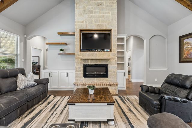 101 Sycamore Lane, Roanoke, TX 76262