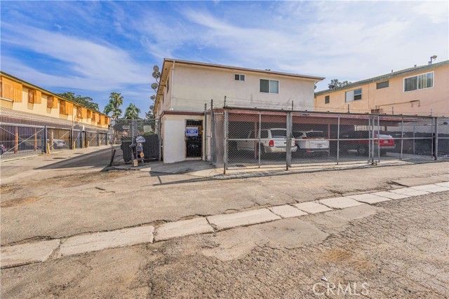 4017 Gelber Place, Los Angeles, CA 90008